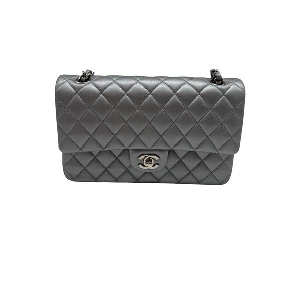 Chanel Leather Quilted Classic Double Flap CC Logo Medium Crossbody Bag Silver - Picture 1 of 16